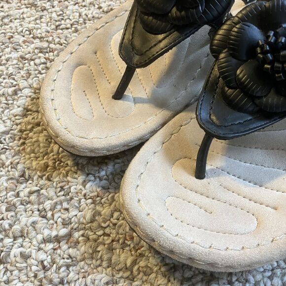 Cliffs by White Mountain Cynthia Sandals Size 10 M Slide On Black Floral Studded - Picture 6 of 11